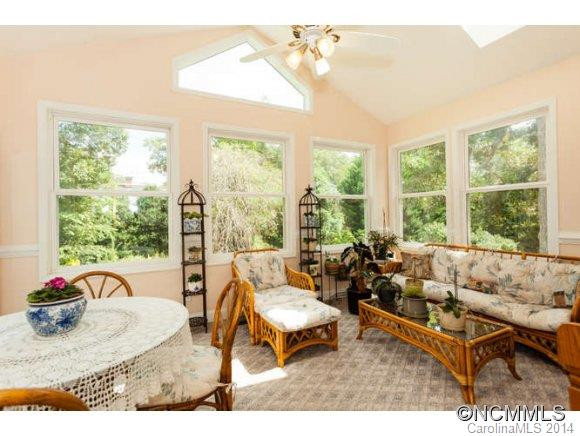 10 RIDGEWOOD AVE - Photo 15