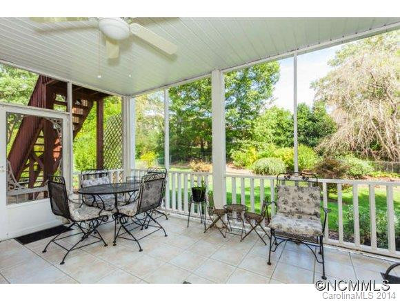 10 RIDGEWOOD AVE - Photo 16
