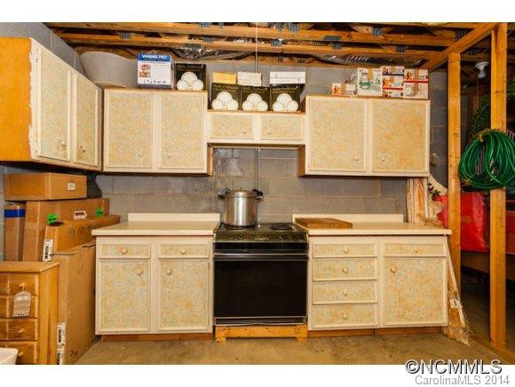 10 RIDGEWOOD AVE - Photo 19