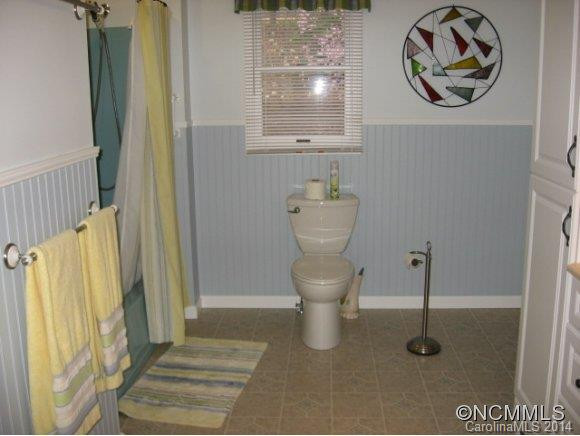 210 Indian Trail - Photo 11