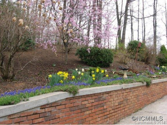 210 Indian Trail - Photo 13