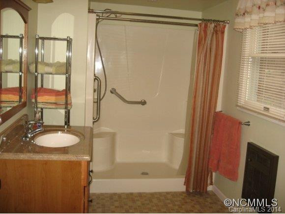 210 Indian Trail - Photo 9