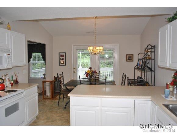 246 Wiltshire Circle - Photo 12