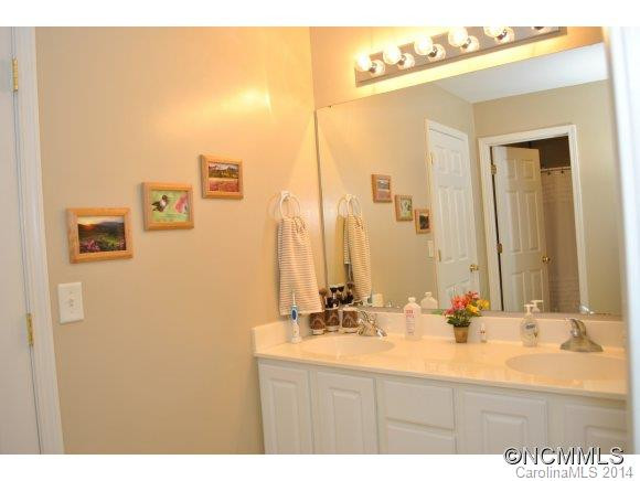 246 Wiltshire Circle - Photo 16