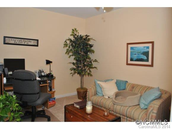 246 Wiltshire Circle - Photo 21