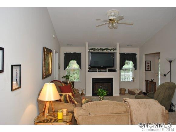 246 Wiltshire Circle - Photo 5