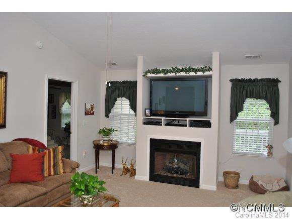 246 Wiltshire Circle - Photo 6