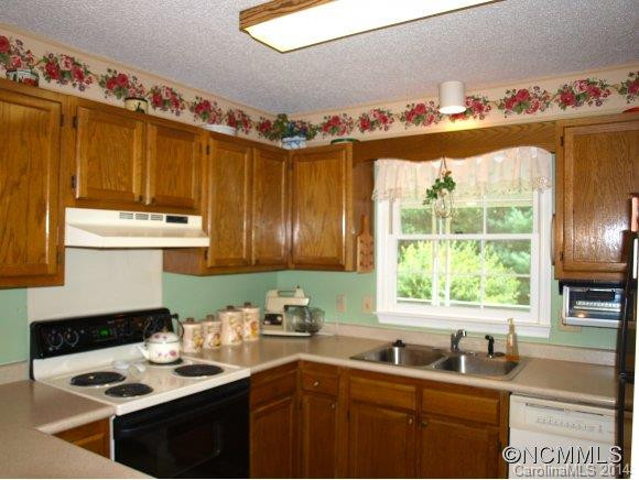 8 Westminster - Photo 2