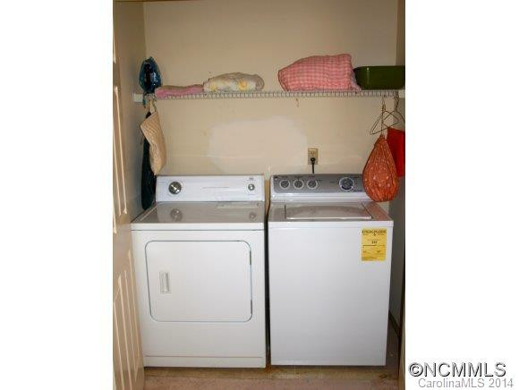 8 Westminster - Photo 14