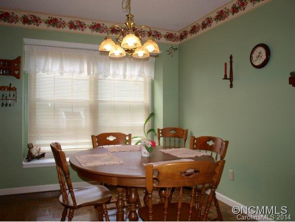 8 Westminster - Photo 3