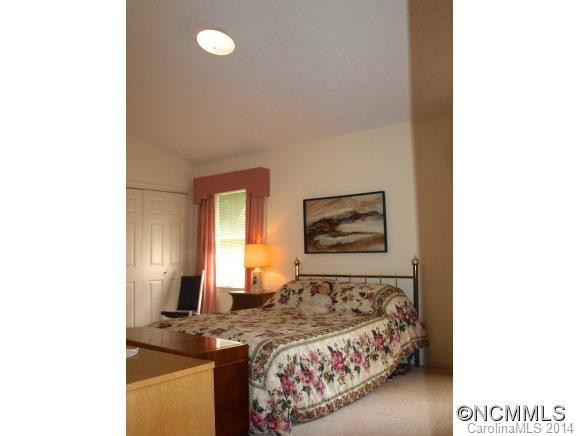 8 Westminster - Photo 5