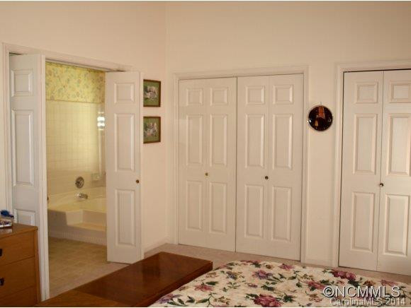 8 Westminster - Photo 6