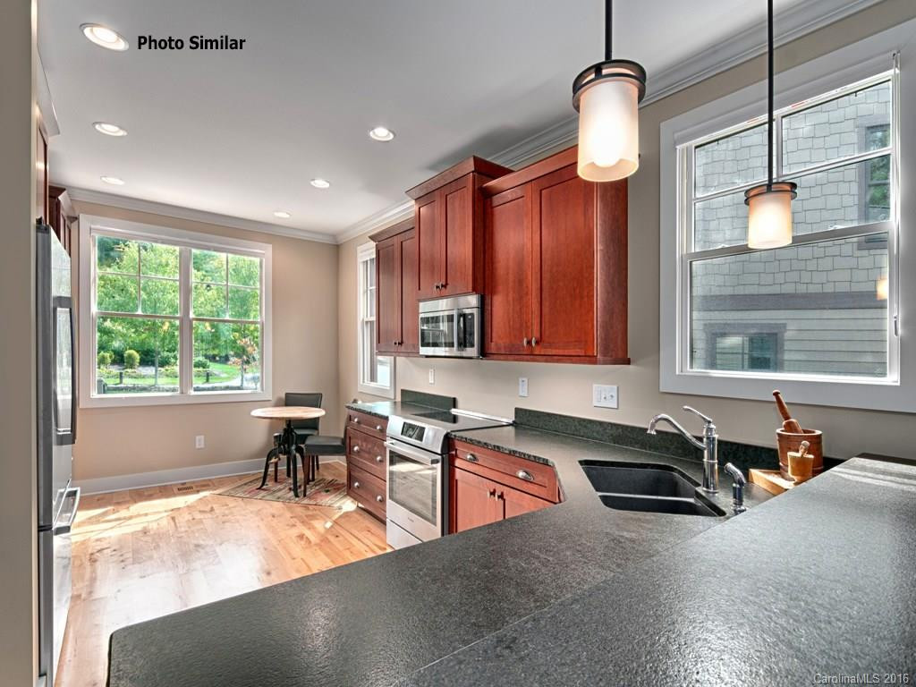 38 Meadow Village Lane #T-19 - Photo 8