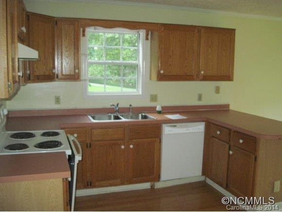 102 Ashlyn Lane - Photo 2
