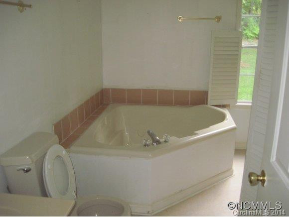 102 Ashlyn Lane - Photo 7