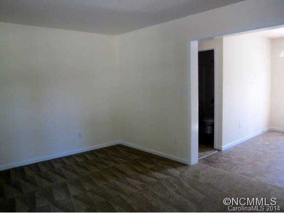 11 Walton - Photo 3