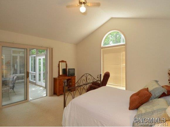 706 OVERLOOK DRIVE - Photo 13