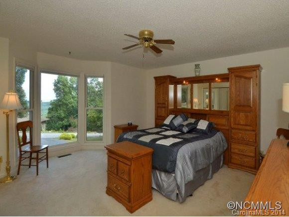 706 OVERLOOK DRIVE - Photo 14