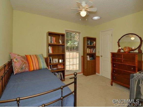 706 OVERLOOK DRIVE - Photo 16