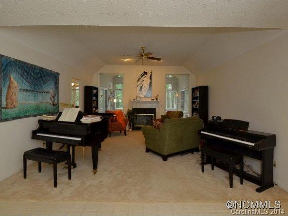 706 OVERLOOK DRIVE - Photo 3