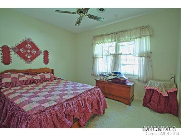 292 Resada Drive - Photo 12