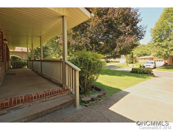 292 Resada Drive - Photo 17