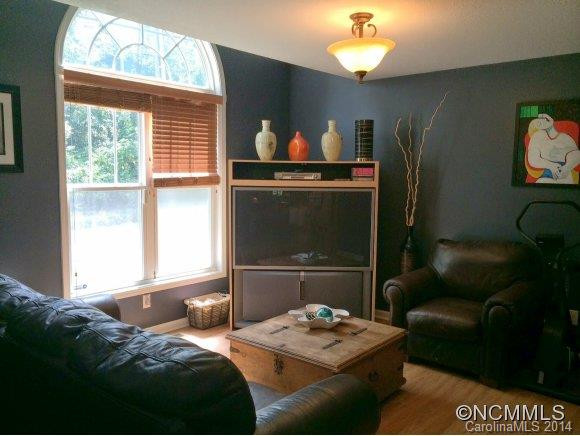 311 London Road - Photo 8