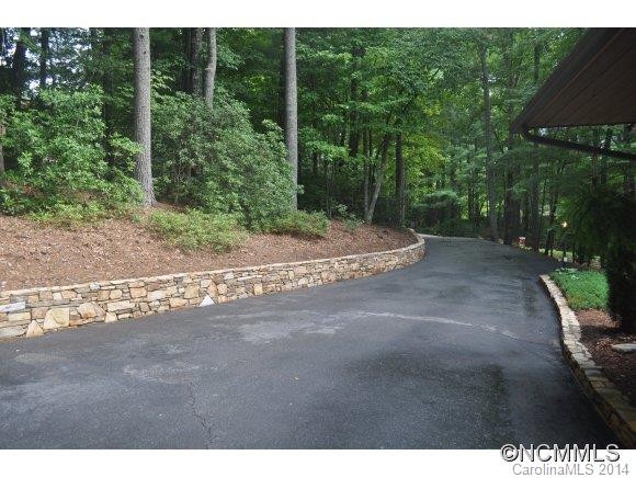 132 Larchmont Drive - Photo 18