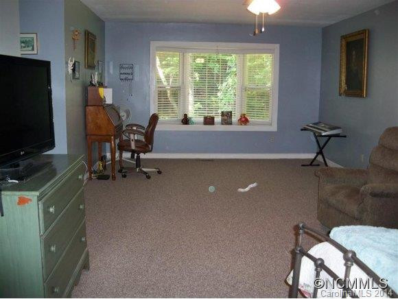 132 Forest Lane - Photo 9