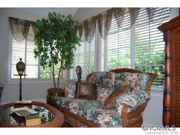 133 Outlook Circle - Photo 2