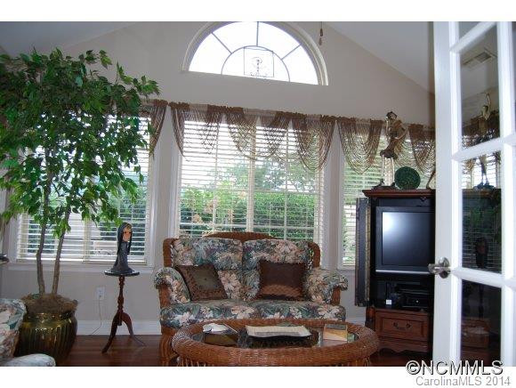133 Outlook Circle - Photo 17