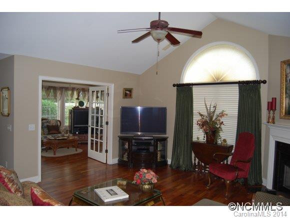 133 Outlook Circle - Photo 4