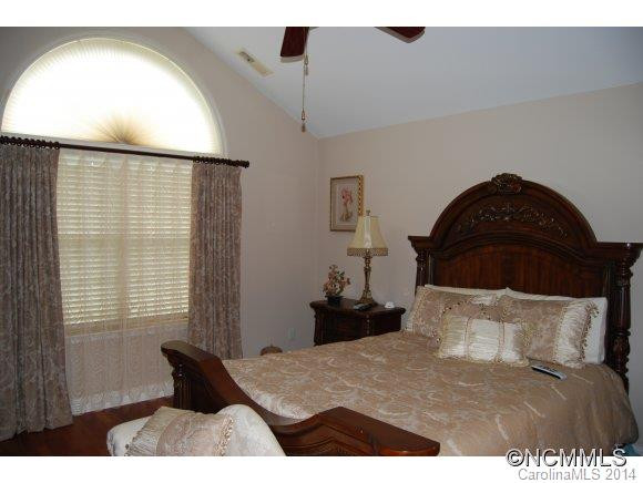 133 Outlook Circle - Photo 9