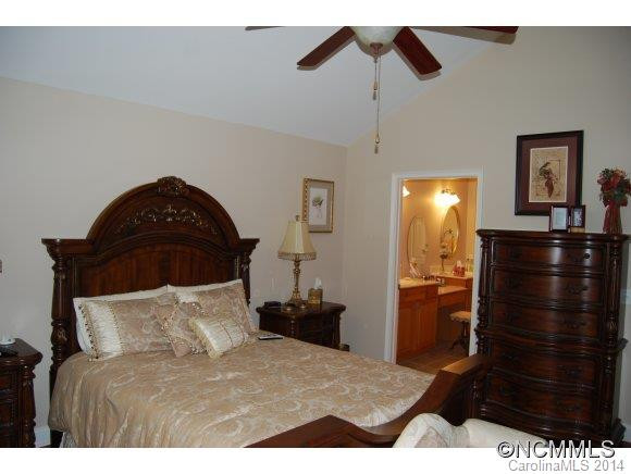 133 Outlook Circle - Photo 10