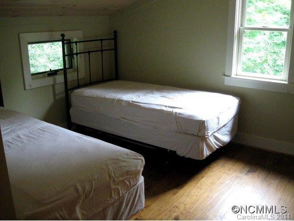 992 Mountain Page Road - Photo 18