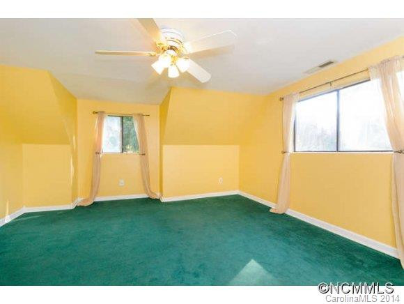 54 Dixon Terrace - Photo 14
