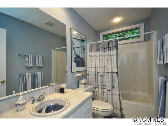 1840 Riverview Court - Photo 13