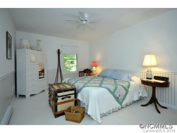 1840 Riverview Court - Photo 18