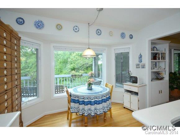 1840 Riverview Court - Photo 9