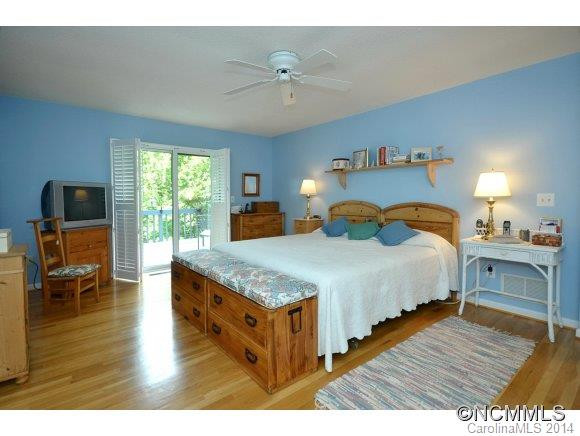 1840 Riverview Court - Photo 10
