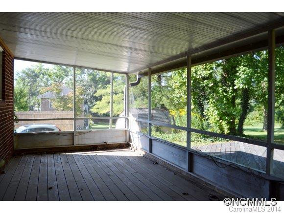 207 Ewbank Drive - Photo 9