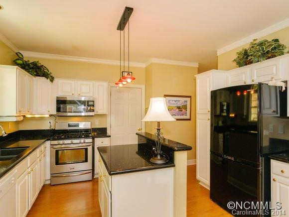 151 Saw Branch Road - Photo 11