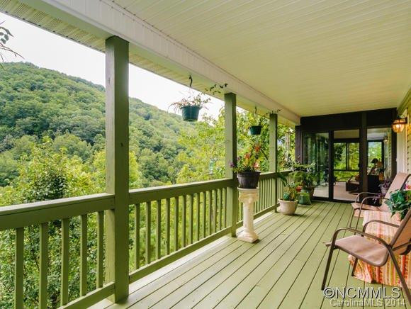 151 Saw Branch Road - Photo 4