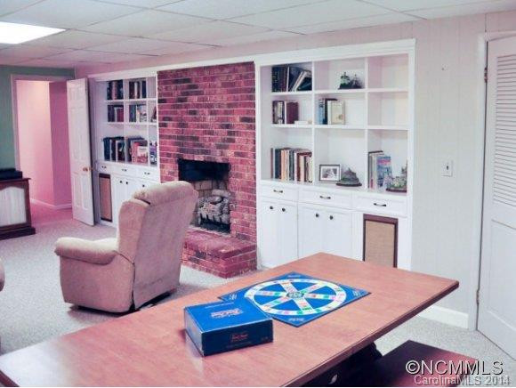 72 DOUGLAS CIRCLE - Photo 17