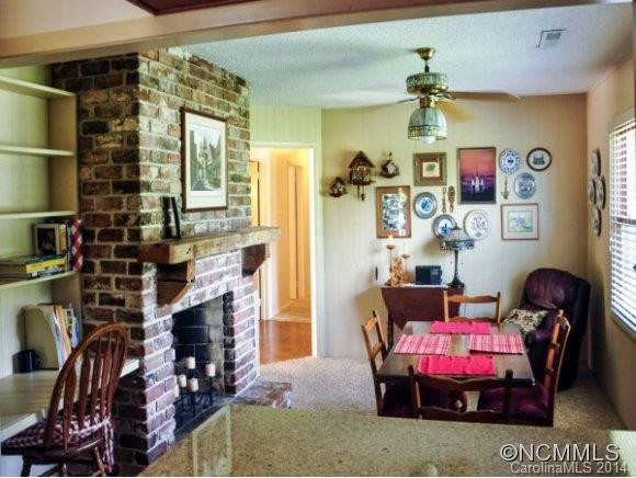 72 DOUGLAS CIRCLE - Photo 3