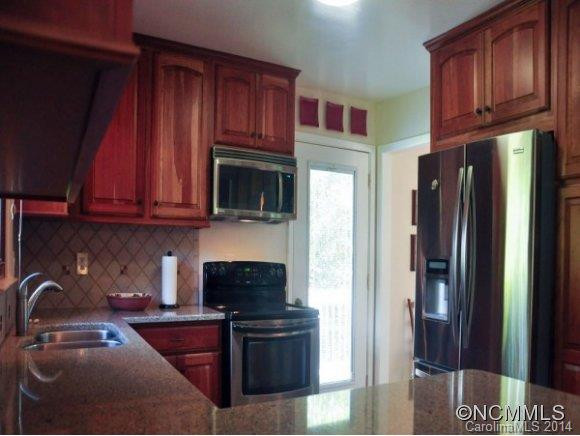 72 DOUGLAS CIRCLE - Photo 6
