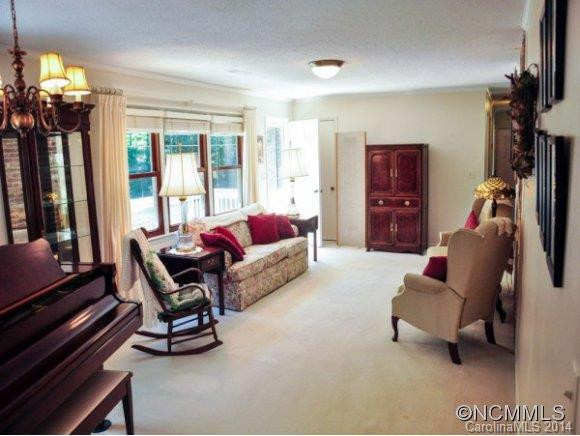 72 DOUGLAS CIRCLE - Photo 7