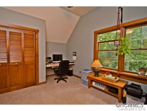 16 Carol Lane - Photo 12
