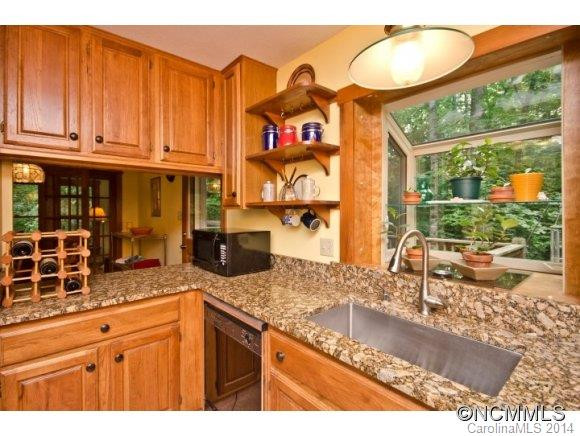 16 Carol Lane - Photo 8
