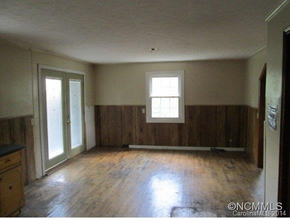 533 Old Hwy 20 - Photo 14